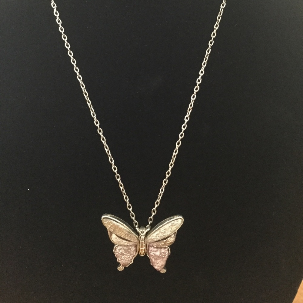 Beautiful Butterfly Necklace Matching Earrings